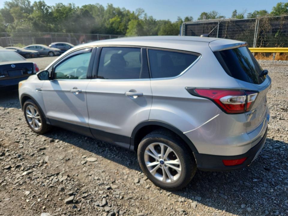2017 Ford Escape მანქანა იყიდება აუქციონზე, vin: 1FMCU9GD0HUB45988, აუქციონის ნომერი: 67209116