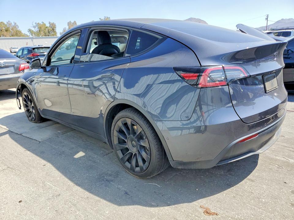 69159586 :رقم المزاد ، 5YJYGAEE8MF276765 vin ، 2021 Tesla Model Y مزاد بيع