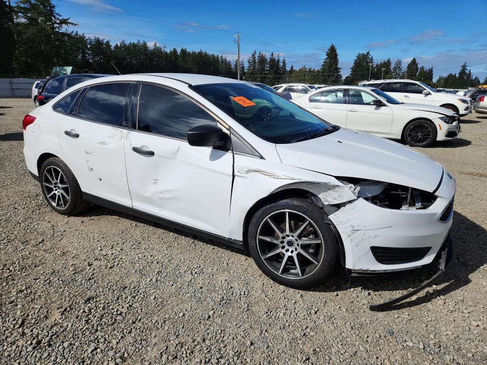 2018 Ford Focus მანქანა იყიდება აუქციონზე, vin: 1FADP3E27JL313903, აუქციონის ნომერი: 69645426