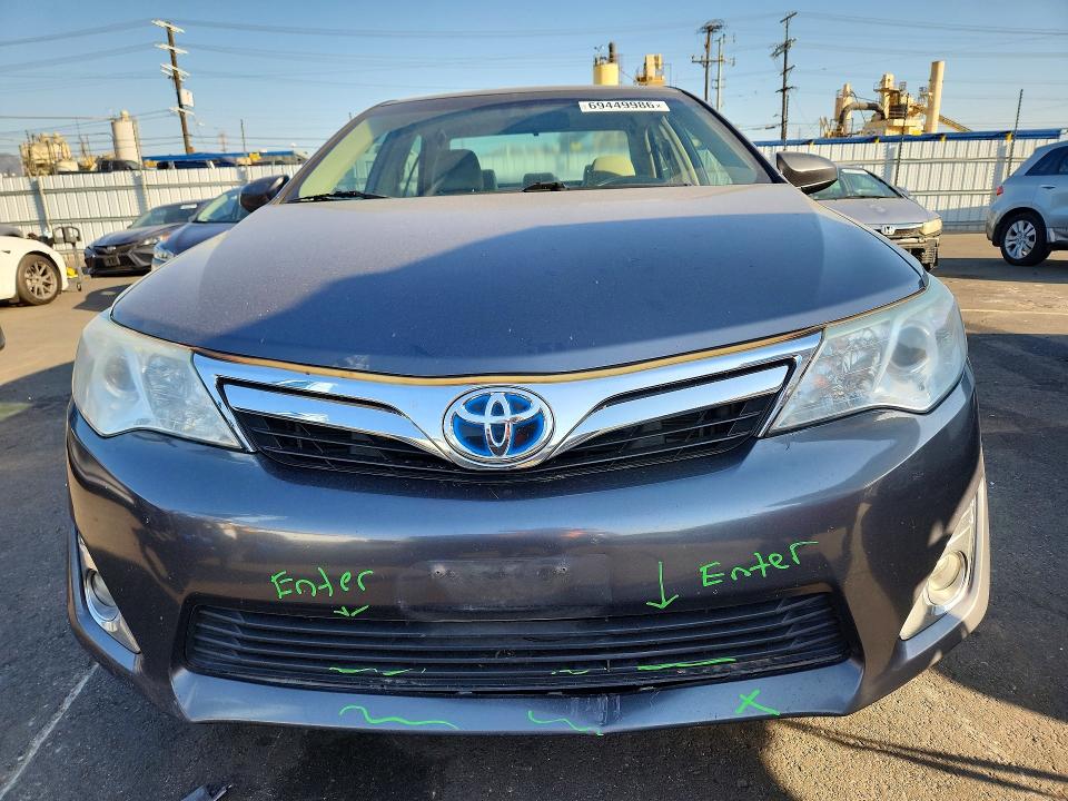 69449986 :رقم المزاد ، 4T1BD1FK8EU137436 vin ، 2014 Toyota Camry Hybrid مزاد بيع