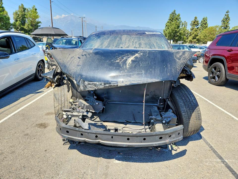 68799546 :رقم المزاد ، 5YJXCBE26JF116009 vin ، 2018 Tesla Model X مزاد بيع
