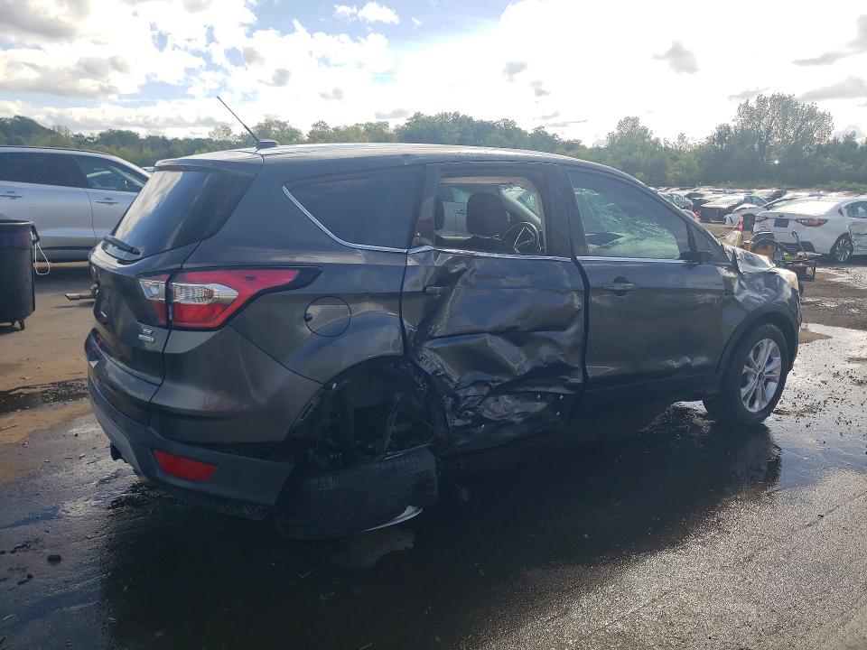 Продаж на аукціоні авто 2017 Ford Escape, vin: 1FMCU0G90HUE16555, номер лоту: 69599406
