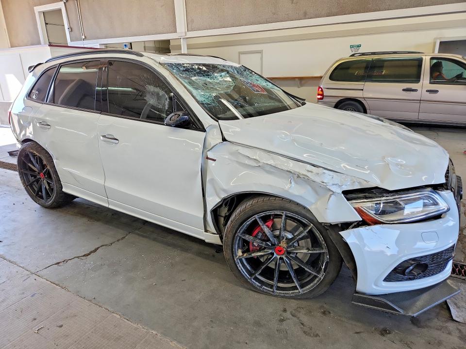 2017 Audi Sq5 მანქანა იყიდება აუქციონზე, vin: WA1CCAFP3HA087830, აუქციონის ნომერი: 68683266