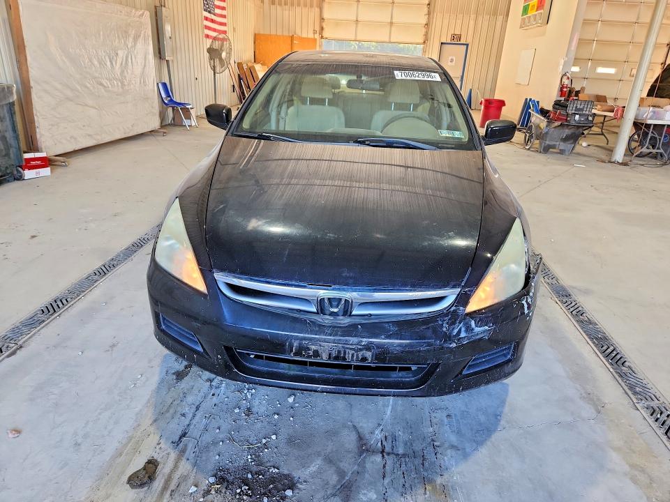 70062996 :رقم المزاد ، 1HGCM56337A066659 vin ، 2007 Honda Accord مزاد بيع