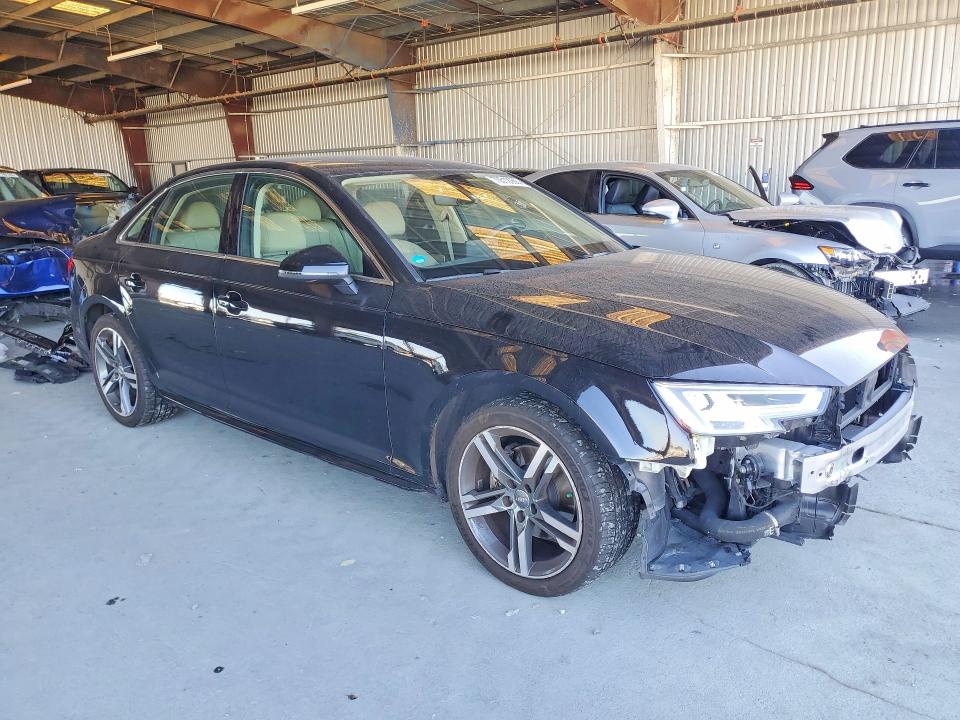 70512286 :رقم المزاد ، WAULMAF47HN072178 vin ، 2017 Audi A4 مزاد بيع