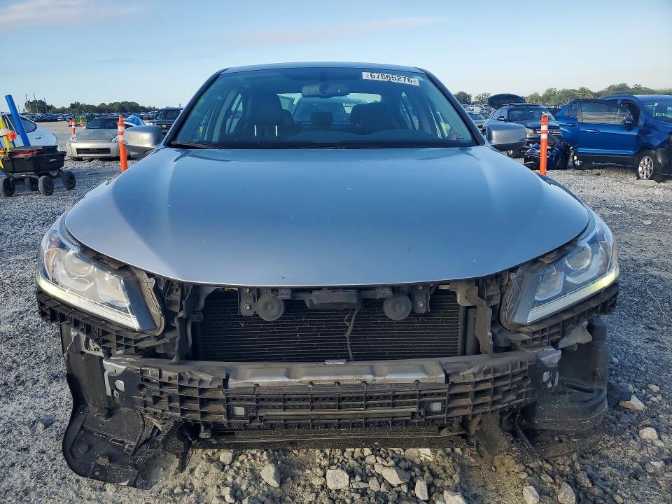 67865276 :رقم المزاد ، 1HGCR3F83HA033678 vin ، 2017 Honda Accord مزاد بيع