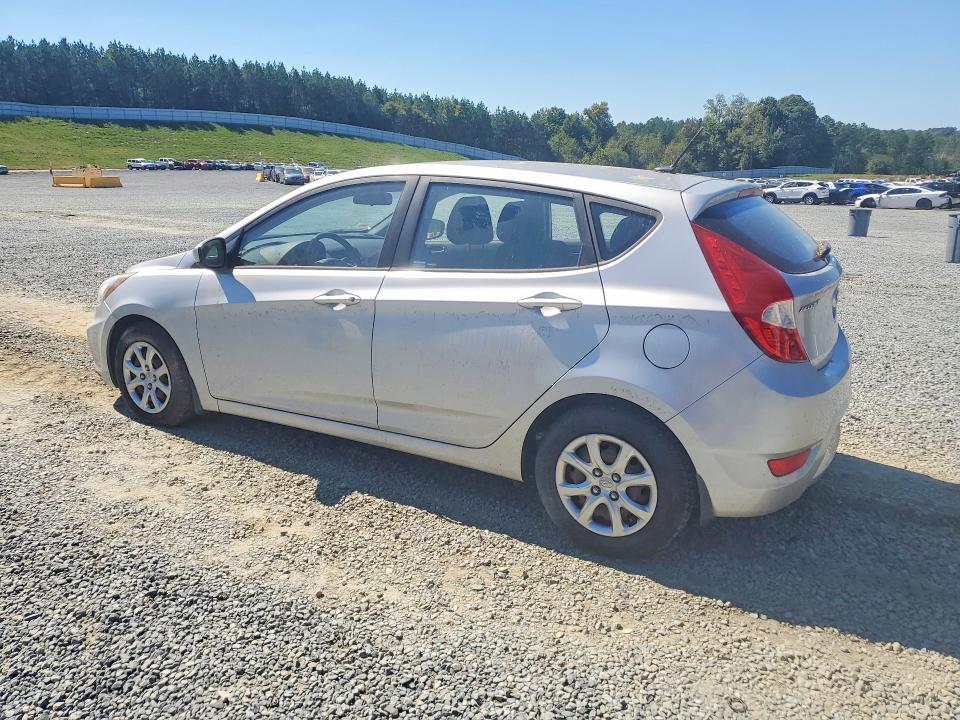 2013 Hyundai Accent მანქანა იყიდება აუქციონზე, vin: KMHCT5AE8DU127150, აუქციონის ნომერი: 69364656