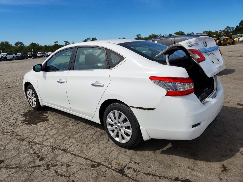 2015 Nissan Sentra მანქანა იყიდება აუქციონზე, vin: 3N1AB7AP5FY261211, აუქციონის ნომერი: 70442716