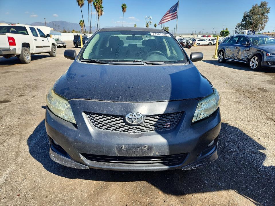 71102956 :رقم المزاد ، 1NXBU40EX9Z005563 vin ، 2009 Toyota Corolla مزاد بيع