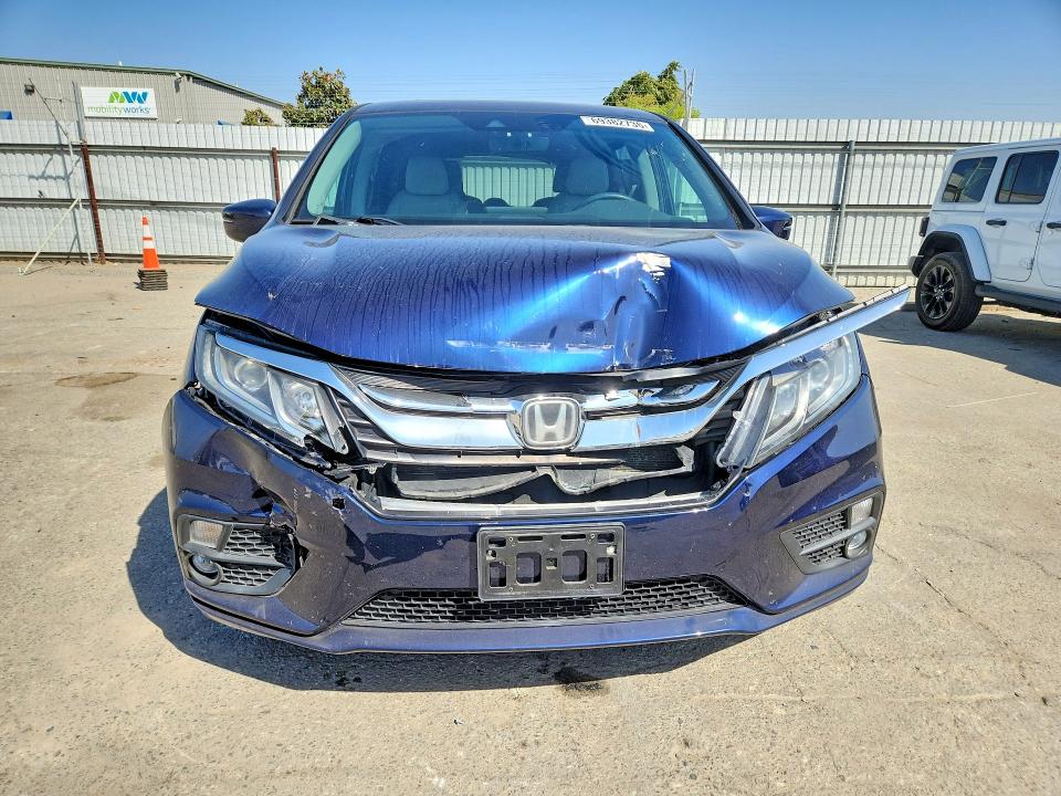 Продаж на аукціоні авто 2018 Honda Odyssey, vin: 5FNRL6H79JB065547, номер лоту: 69382736