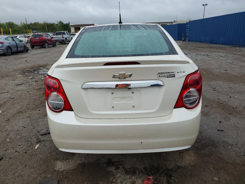 69993526 :رقم المزاد ، 1G1JE5SH3E4182355 vin ، 2014 Chevrolet Sonic مزاد بيع