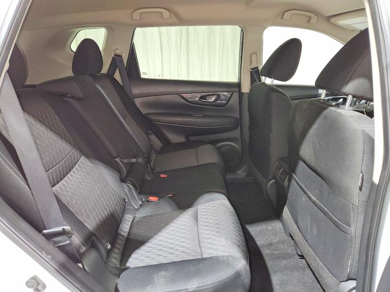 68823346 :رقم المزاد ، KNMAT2MV2HP545956 vin ، 2017 Nissan Rogue مزاد بيع