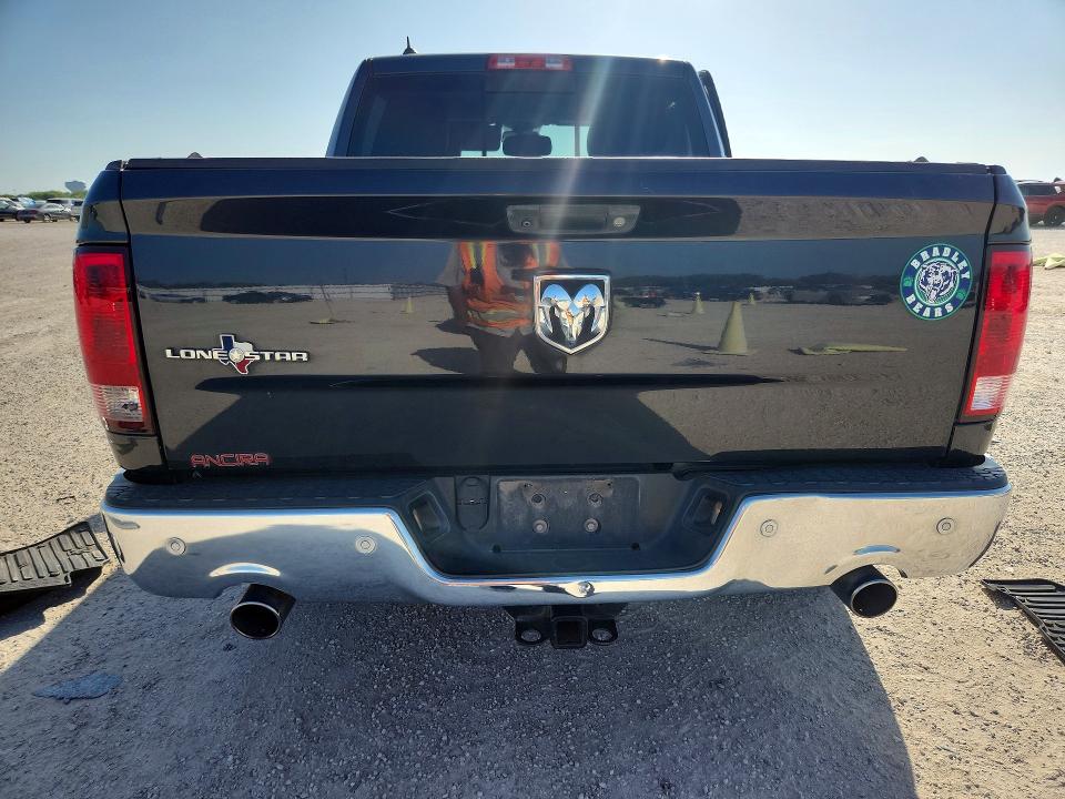 67402186 :رقم المزاد ، 1C6RR6LMXFS529863 vin ، 2015 Ram 1500 مزاد بيع