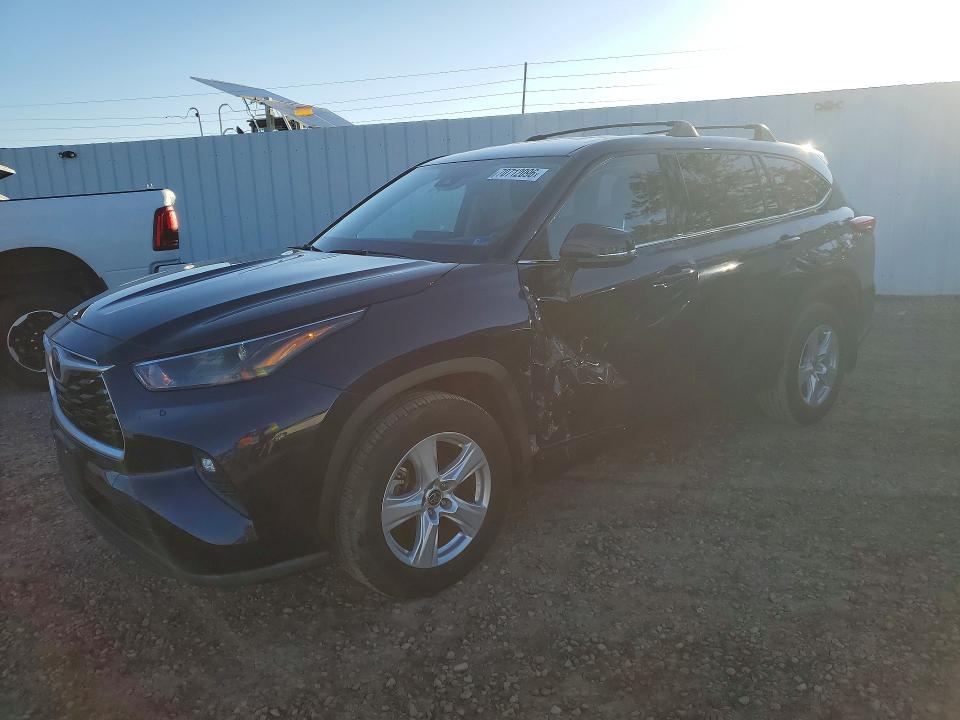 70712096 :رقم المزاد ، 5TDBZRBH6NS562107 vin ، 2022 Toyota Highlander مزاد بيع