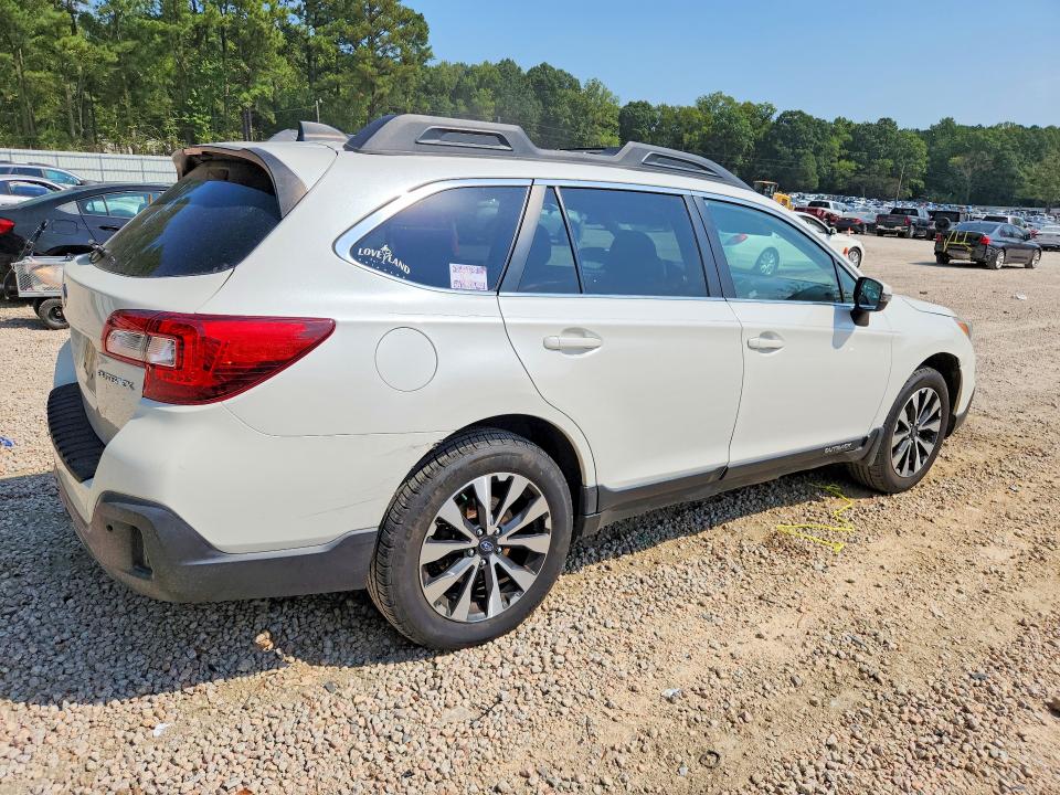 2017 Subaru Outback მანქანა იყიდება აუქციონზე, vin: 4S4BSANC1H3233676, აუქციონის ნომერი: 68641046