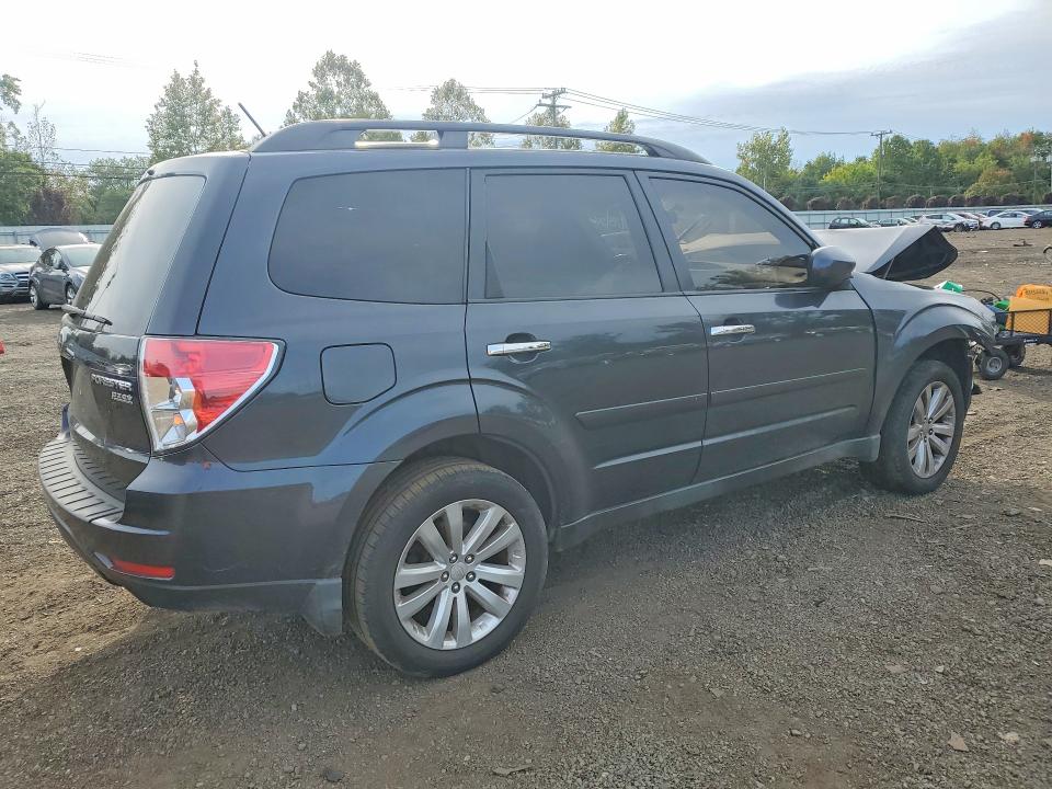 70461446 :رقم المزاد ، JF2SHADC4CH439253 vin ، 2012 Subaru Forester مزاد بيع