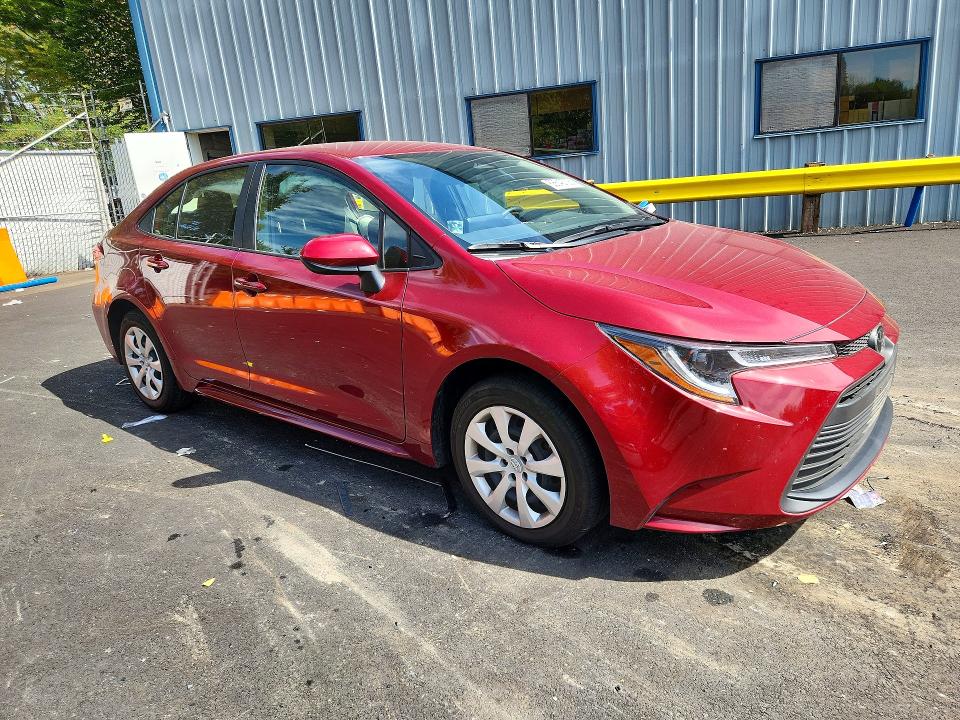 Auction sale of the 2026 Toyota Corolla, vin: JTDB4MEE7T3032861, lot number: 68642706