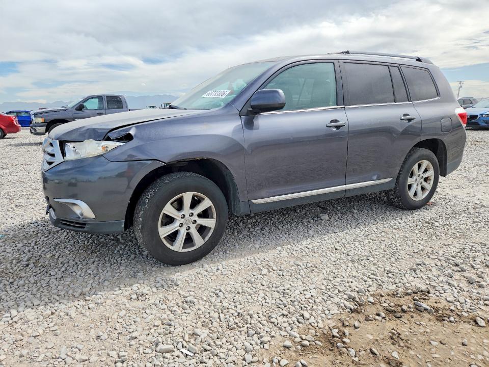 2011 Toyota Highlander მანქანა იყიდება აუქციონზე, vin: 5TDBK3EHXBS073248, აუქციონის ნომერი: 68732386