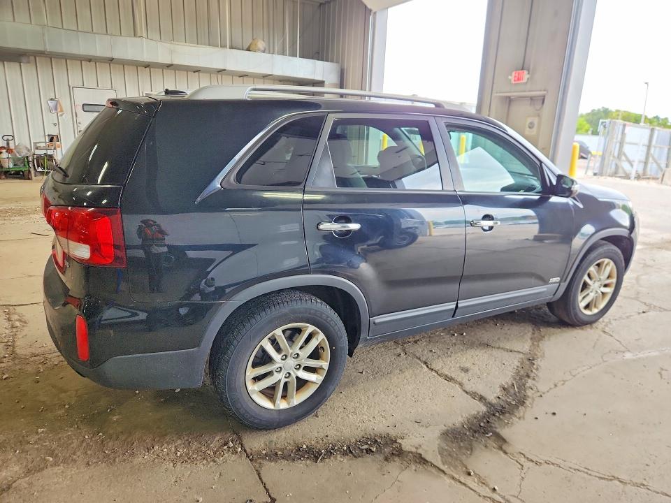 68603106 :رقم المزاد ، 5XYKTDA78FG606782 vin ، 2015 Kia Sorento مزاد بيع