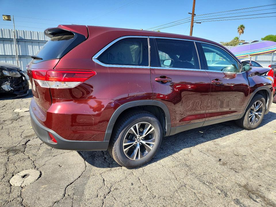 Продажа на аукционе авто 2019 Toyota Highlander, vin: 5TDZARFH9KS055004, номер лота: 68619986
