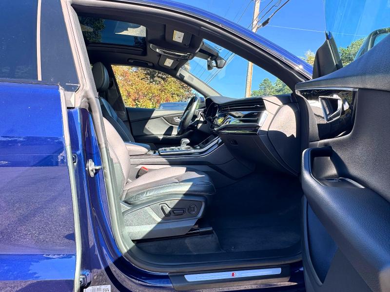 69188496 :رقم المزاد ، WA1EVAF13KD014056 vin ، 2019 Audi Q8 مزاد بيع