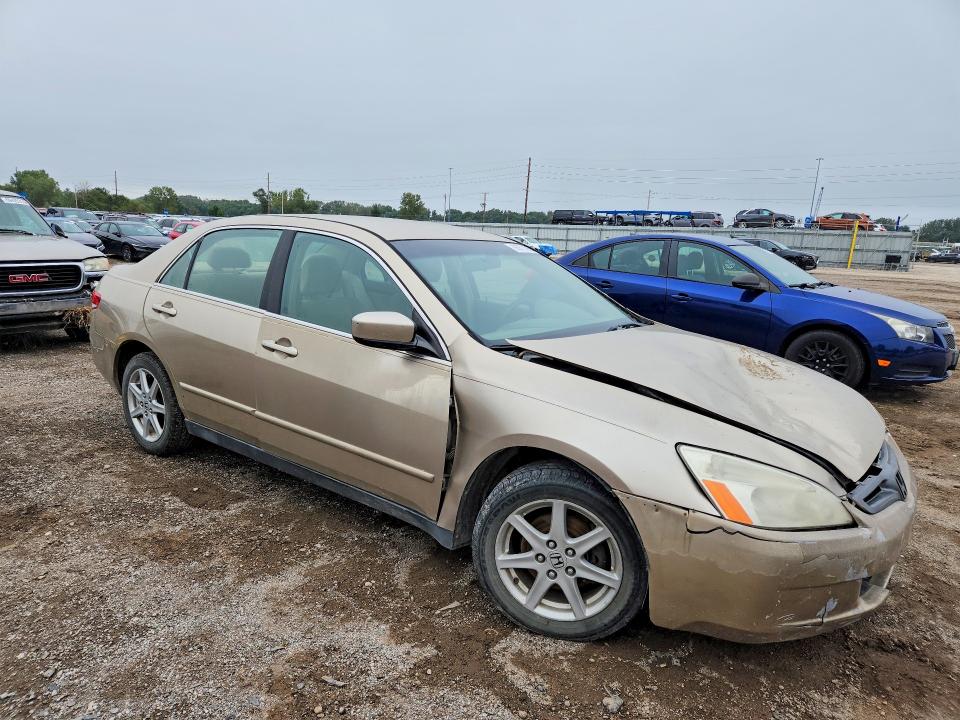 68971496 :رقم المزاد ، 1HGCM56313A117053 vin ، 2003 Honda Accord مزاد بيع