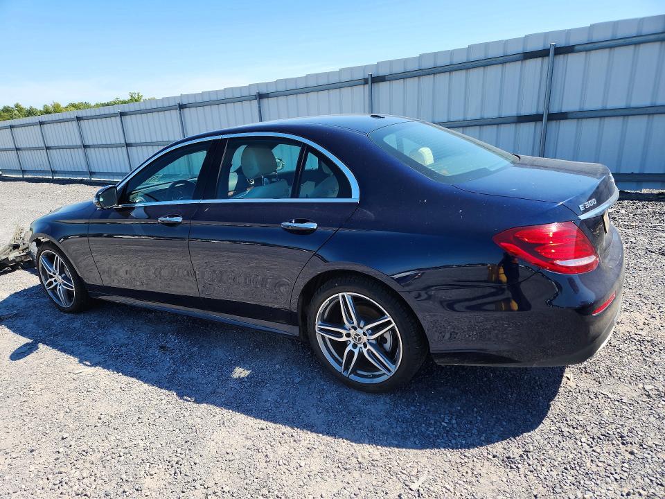 67977786 :رقم المزاد ، WDDZF4KB2KA555983 vin ، 2019 Mercedes-benz E مزاد بيع