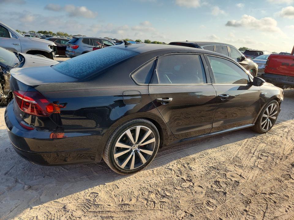 2018 Volkswagen Passat მანქანა იყიდება აუქციონზე, vin: 1VWJM7A3XJC036222, აუქციონის ნომერი: 68082046