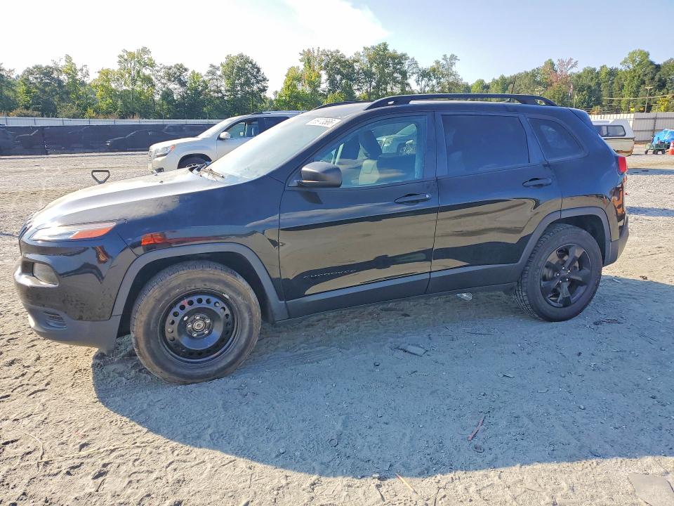 66973566 :رقم المزاد ، 1C4PJMAB7HW552123 vin ، 2017 Jeep Cherokee مزاد بيع