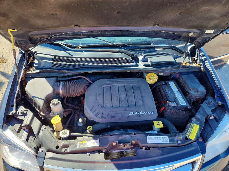 71035546 :رقم المزاد ، 2C4RC1BG5GR173110 vin ، 2016 Chrysler Town & Country مزاد بيع