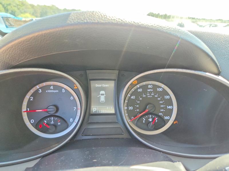 Продажа на аукционе авто 2015 Hyundai Santa Fe Sport, vin: 5XYZTDLB6FG283090, номер лота: 67552846