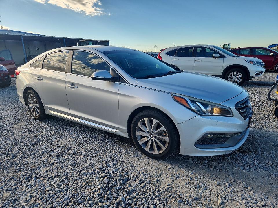 2015 Hyundai Sonata მანქანა იყიდება აუქციონზე, vin: 5NPE34AF0FH070343, აუქციონის ნომერი: 67270736
