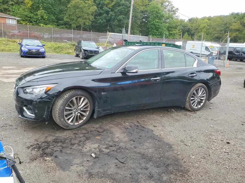 70447366 :رقم المزاد ، JN1EV7AP8JM350985 vin ، 2018 Infiniti Q50 مزاد بيع