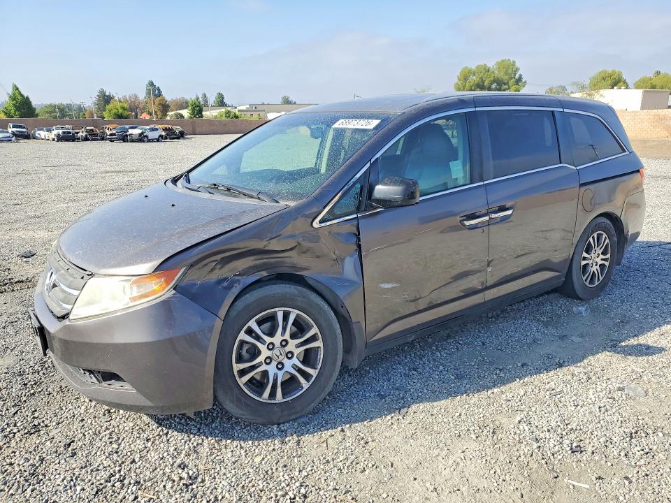 Auction sale of the 2011 Honda Odyssey, vin: 5FNRL5H64BB103933, lot number: 68973726