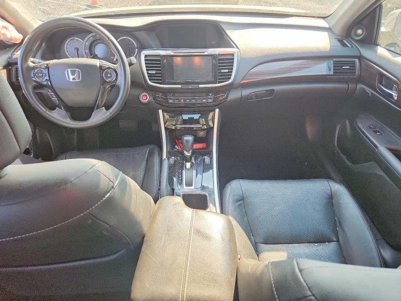 Продажа на аукционе авто 2017 Honda Accord, vin: 1HGCR2F85HA024393, номер лота: 67385066