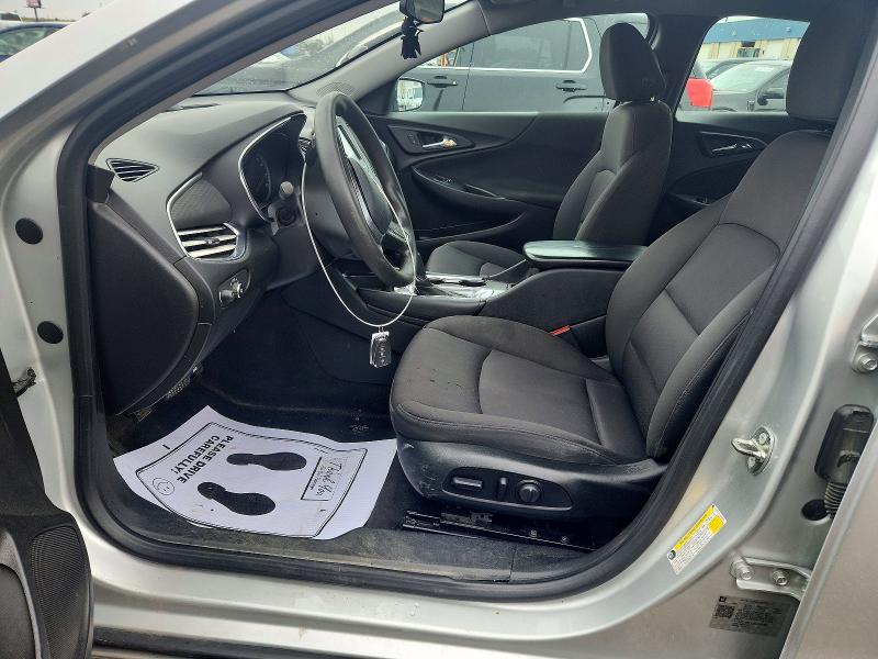 68898896 :رقم المزاد ، 1G1ZD5ST2JF129588 vin ، 2018 Chevrolet Malibu مزاد بيع