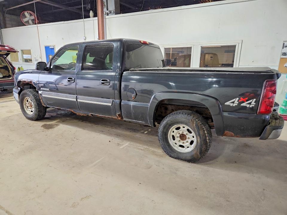 Продажа на аукционе авто 2003 Chevrolet Silverado, vin: 1GCGK13U13F143800, номер лота: 70561426