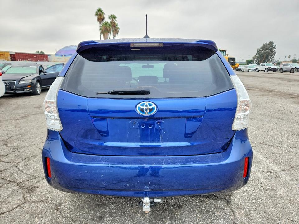 70502966 :رقم المزاد ، JTDZN3EU7D3235943 vin ، 2013 Toyota Prius V مزاد بيع