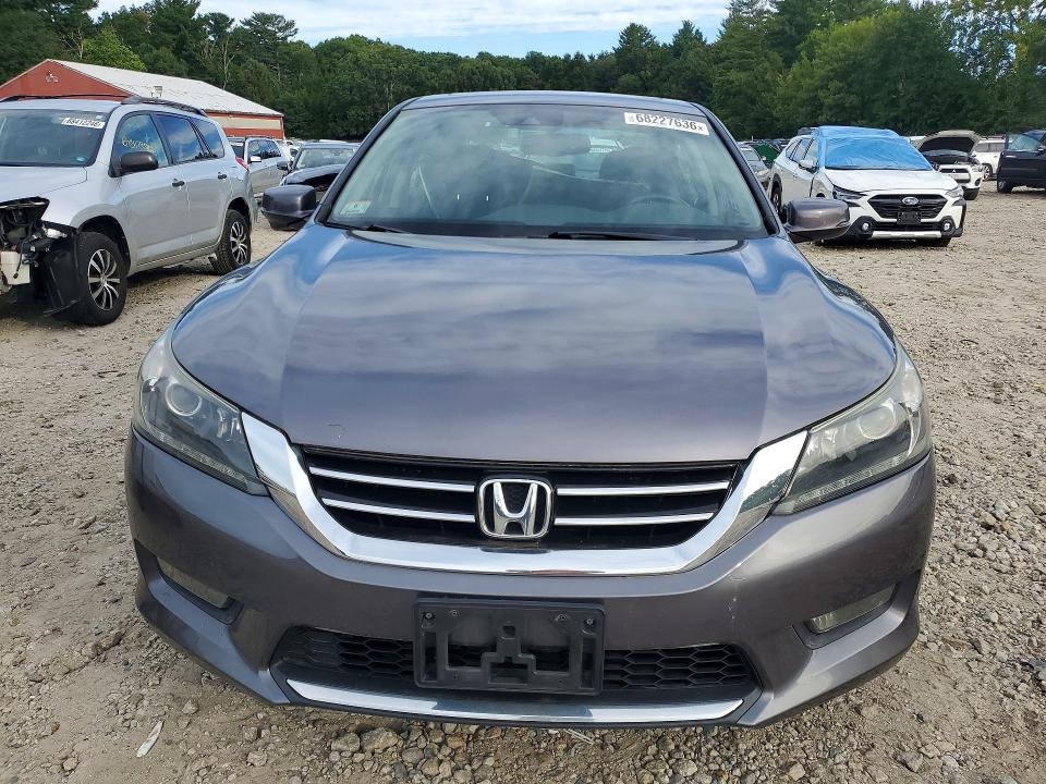 Продажа на аукционе авто 2015 Honda Accord, vin: 1HGCR3F82FA032325, номер лота: 68227636