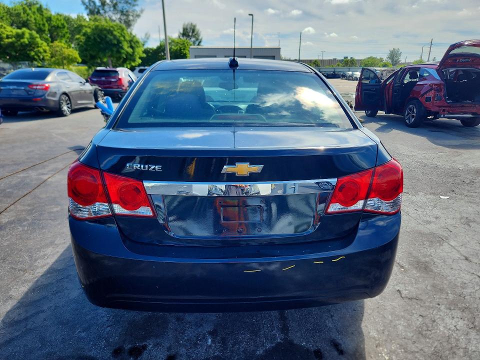 70357676 :رقم المزاد ، 1G1PA5SH1F7201376 vin ، 2015 Chevrolet Cruze مزاد بيع