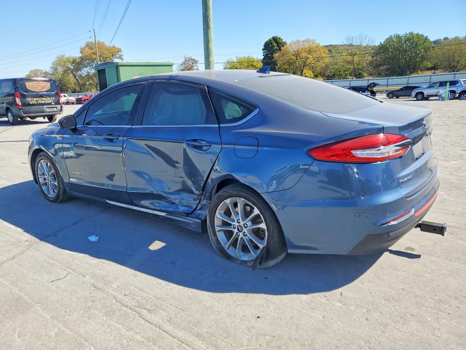 Продажа на аукционе авто 2019 Ford Fusion, vin: 3FA6P0LU2KR152035, номер лота: 70774876