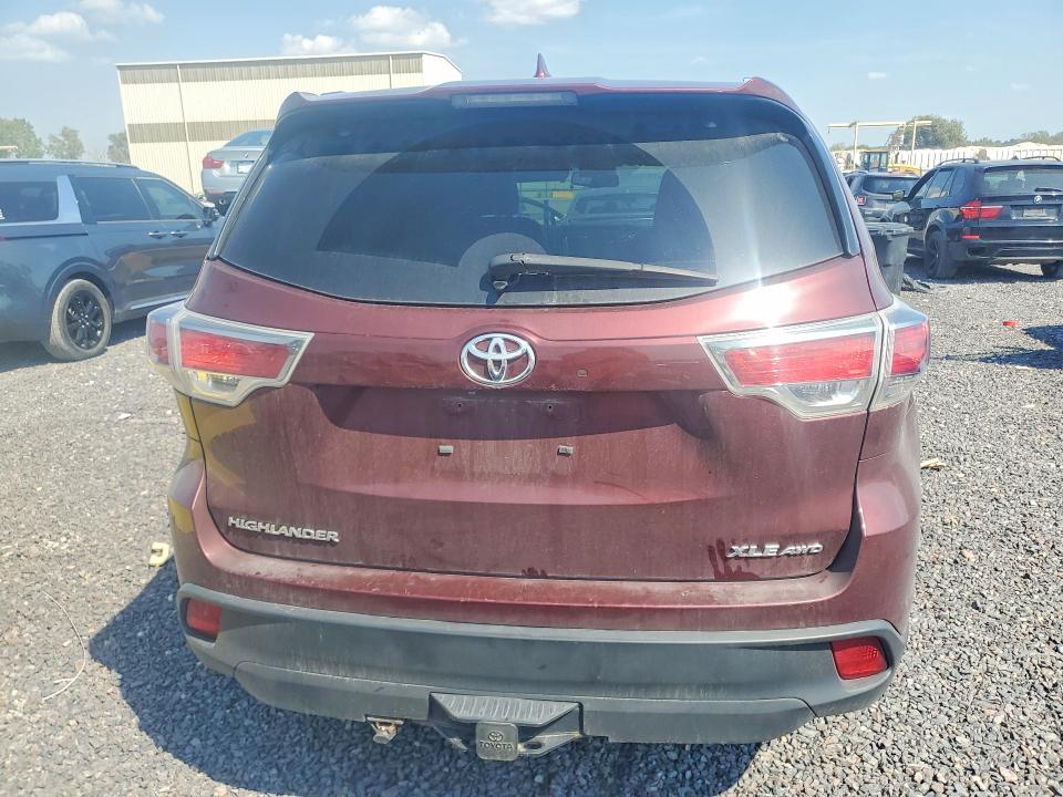 67393256 :رقم المزاد ، 5TDJKRFH5FS105574 vin ، 2015 Toyota Highlander مزاد بيع