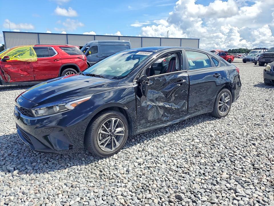 66899486 :رقم المزاد ، 3KPF24AD1PE690954 vin ، 2023 Kia Forte مزاد بيع