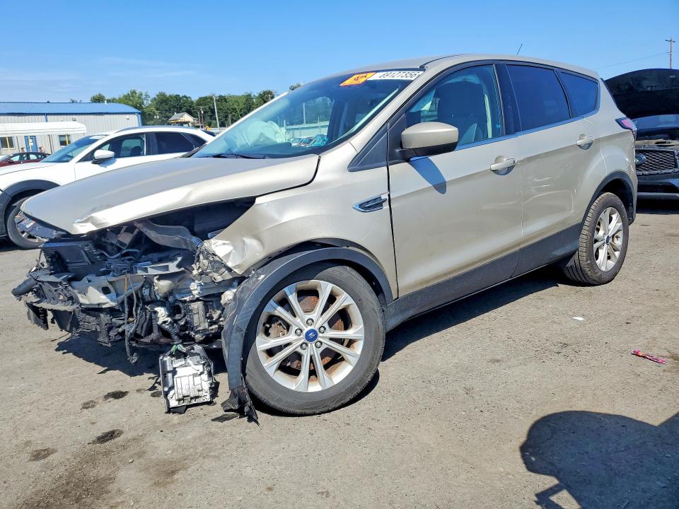 2017 Ford Escape მანქანა იყიდება აუქციონზე, vin: 1FMCU9GDXHUC70853, აუქციონის ნომერი: 69127356
