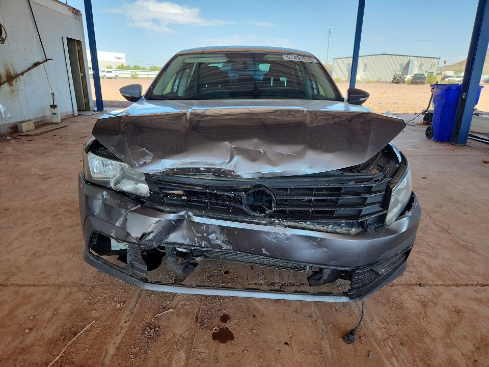 67495526 :رقم المزاد ، 1VWAT7A37GC054589 vin ، 2016 Volkswagen Passat مزاد بيع