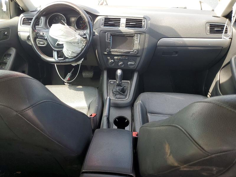 69062636 :رقم المزاد ، 3VWDB7AJ3HM272463 vin ، 2017 Volkswagen Jetta مزاد بيع