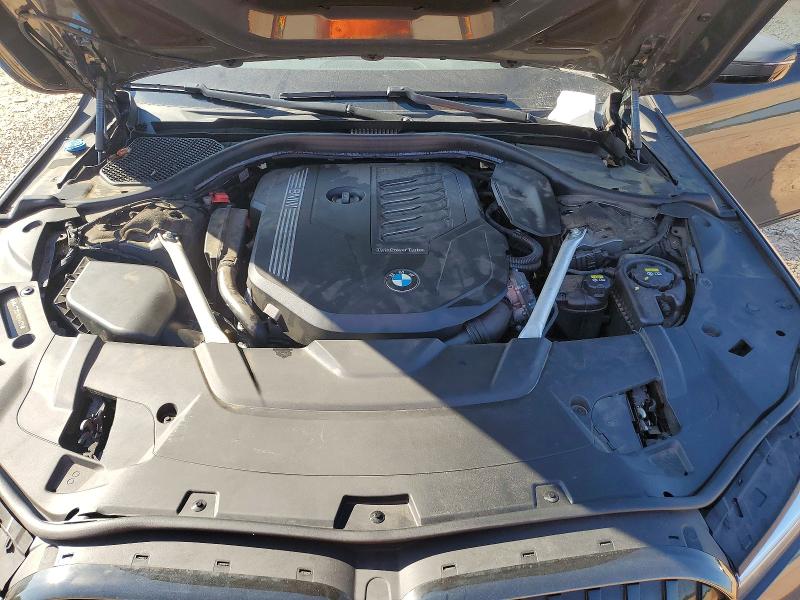 68865866 :رقم المزاد ، WBA7T2C01NCH14075 vin ، 2022 Bmw 740 مزاد بيع