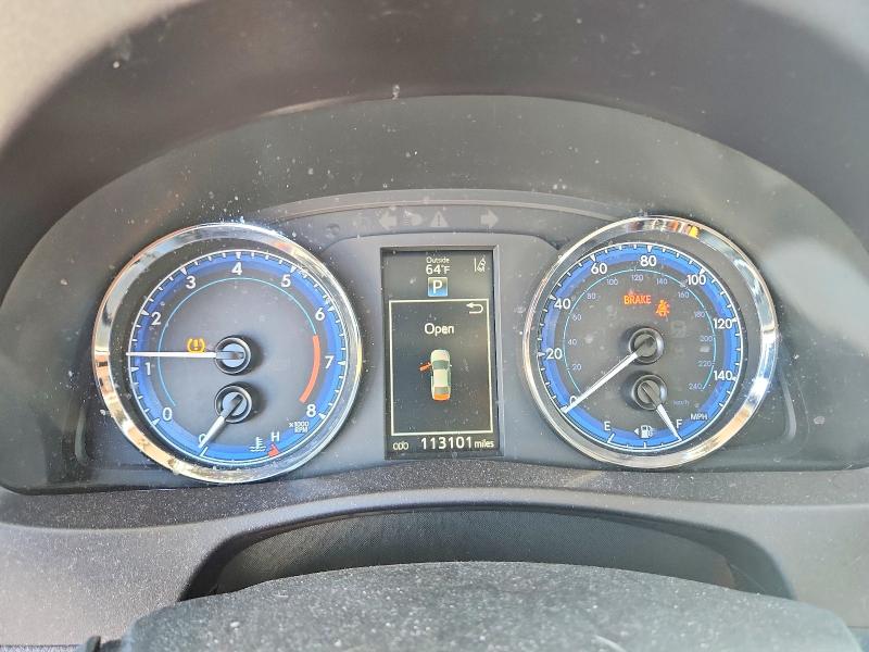 70108116 :رقم المزاد ، 5YFBURHE0HP650613 vin ، 2017 Toyota Corolla مزاد بيع