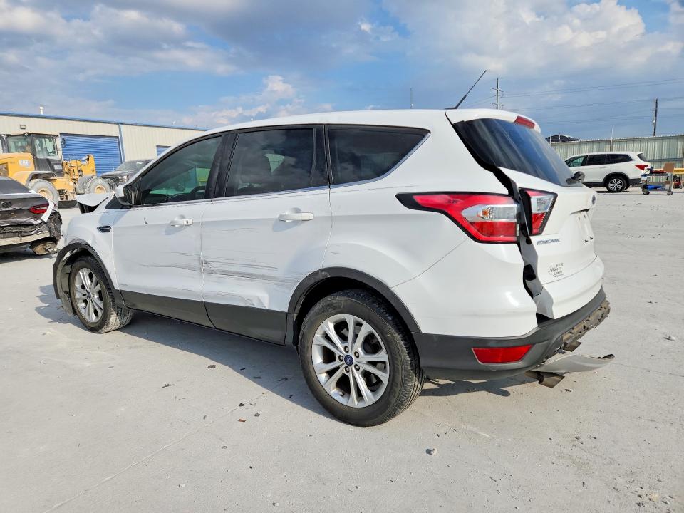 2017 Ford Escape მანქანა იყიდება აუქციონზე, vin: 1FMCU0GD6HUC24240, აუქციონის ნომერი: 67834846