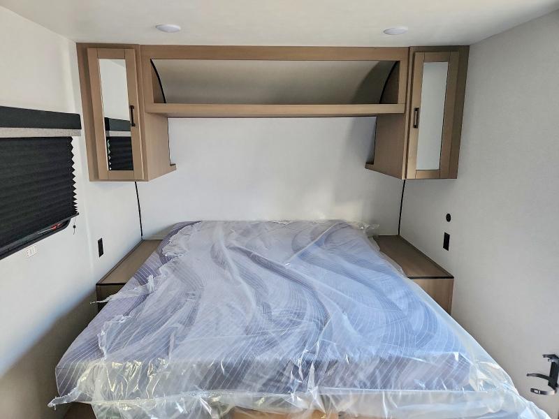 2027 Open Range Travel Trailer მანქანა იყიდება აუქციონზე, vin: 58TBM0BM5V1643051, აუქციონის ნომერი: 69209526